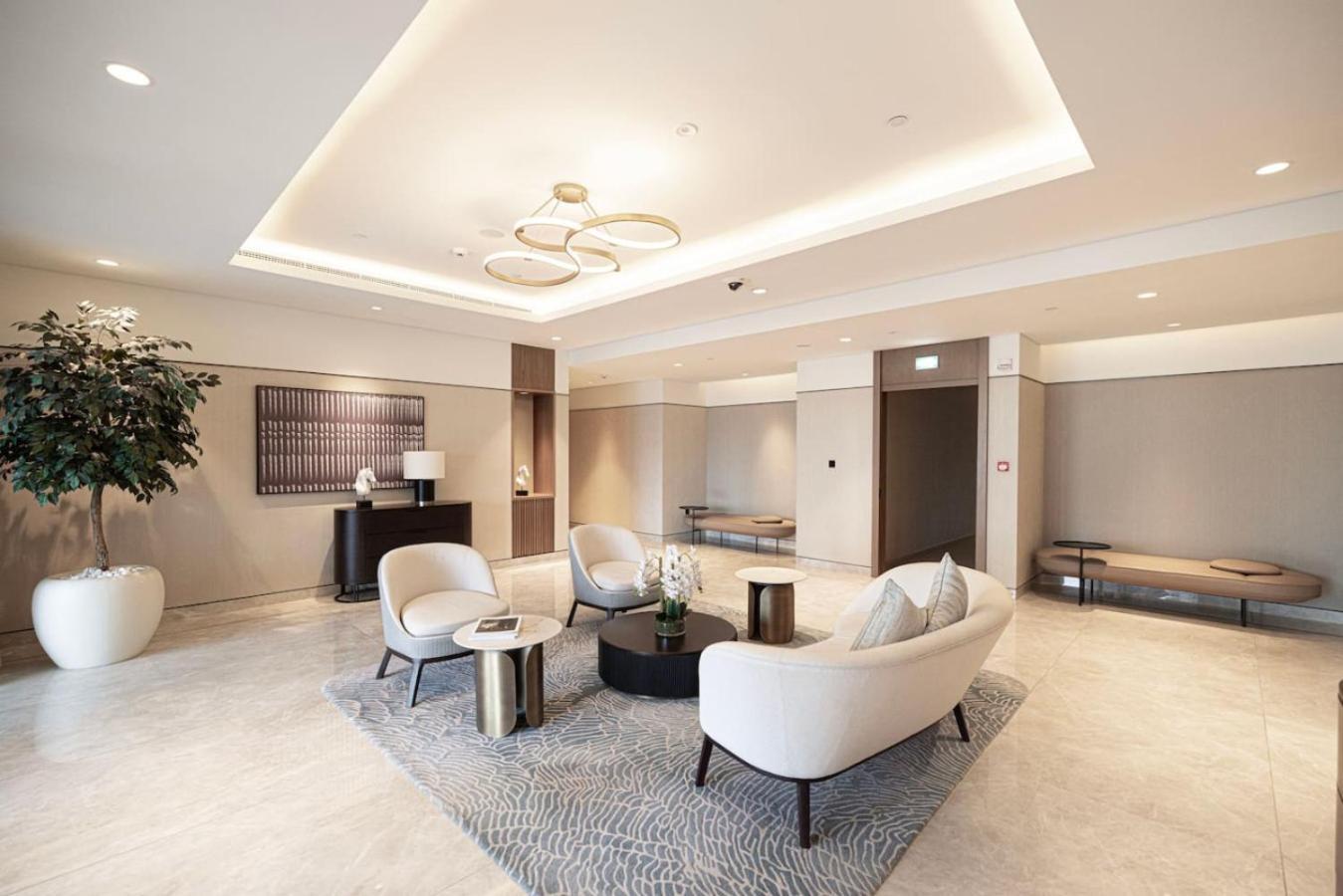 Burj Khalifa View And Mall Walk - 2br 10 Guests Apartment Dubai
