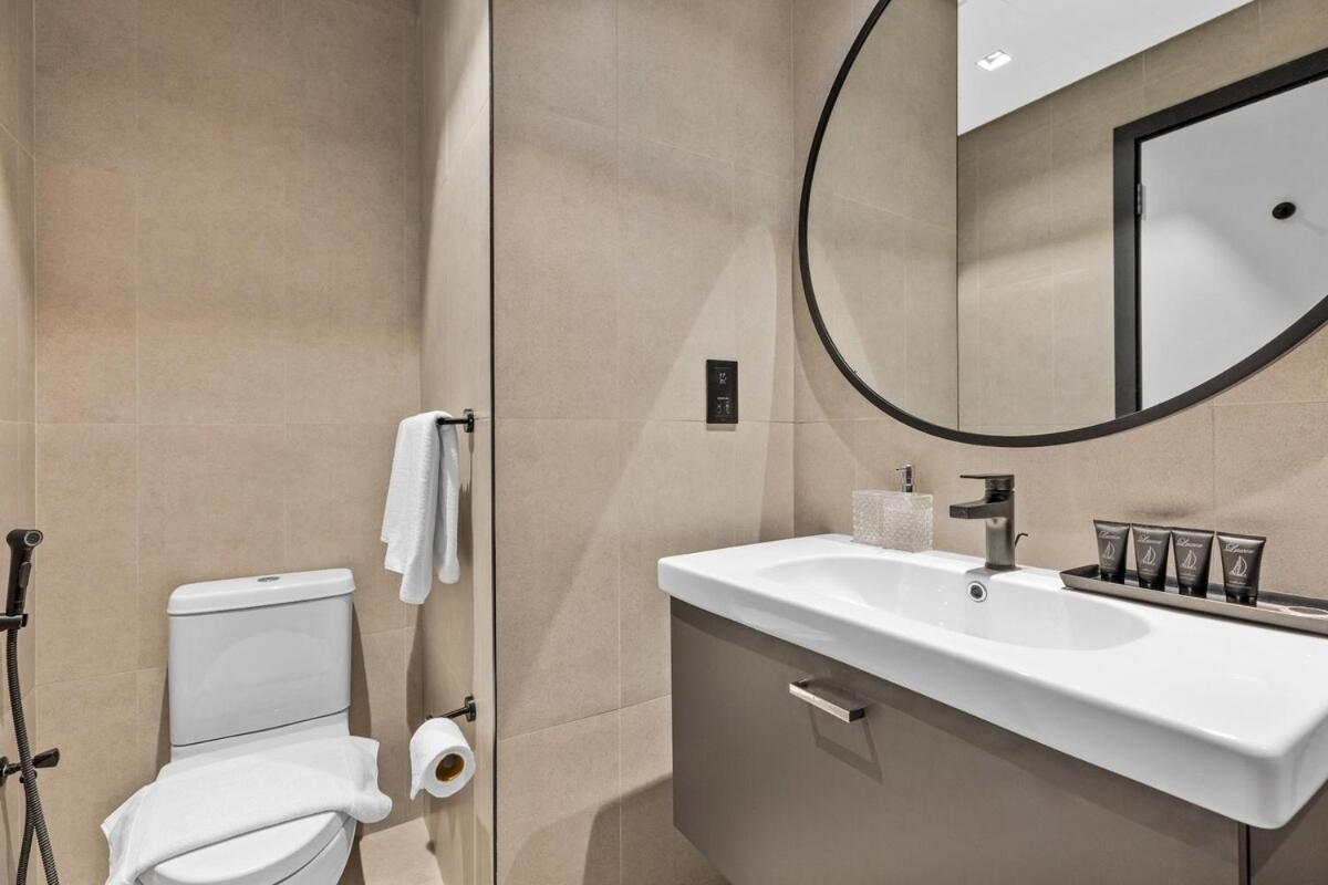 Waves Homes - Serenity, Luxury Living At 15 Northside Tower 2 Apartment Dubai