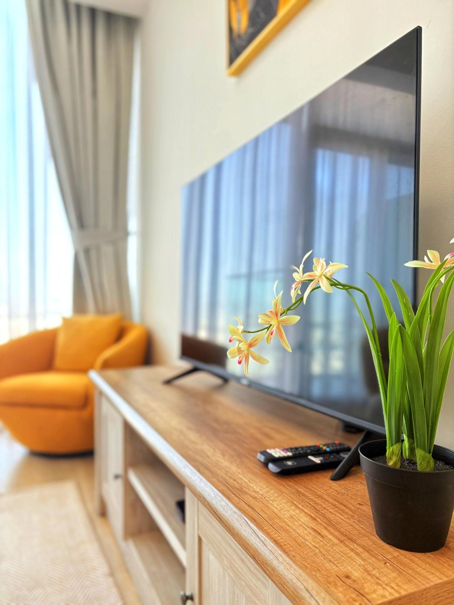 Apartment Fully Furnished Cozy Jvc Dubai, Nearby Circle Mall, Jvc Dubai