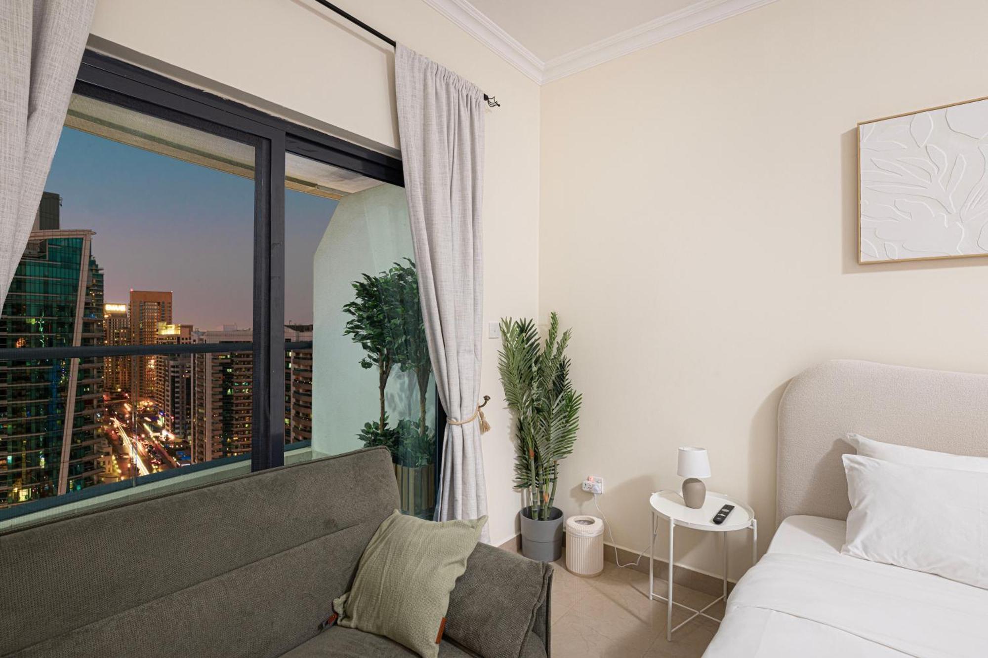 Apartment Perfect - 1bedroom With Full Marina View *