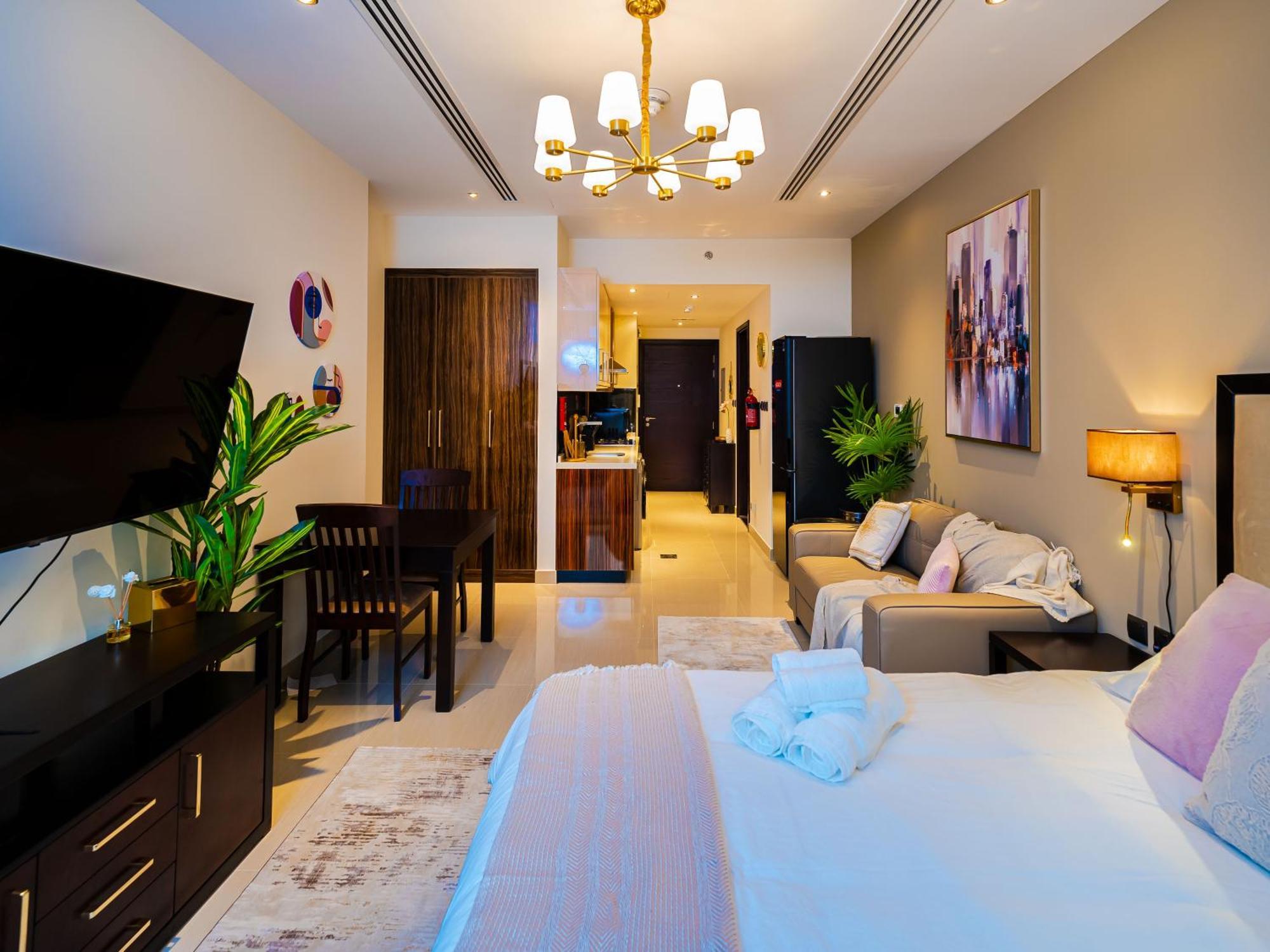 Cozy With Burj Khalifa Views * Dubai