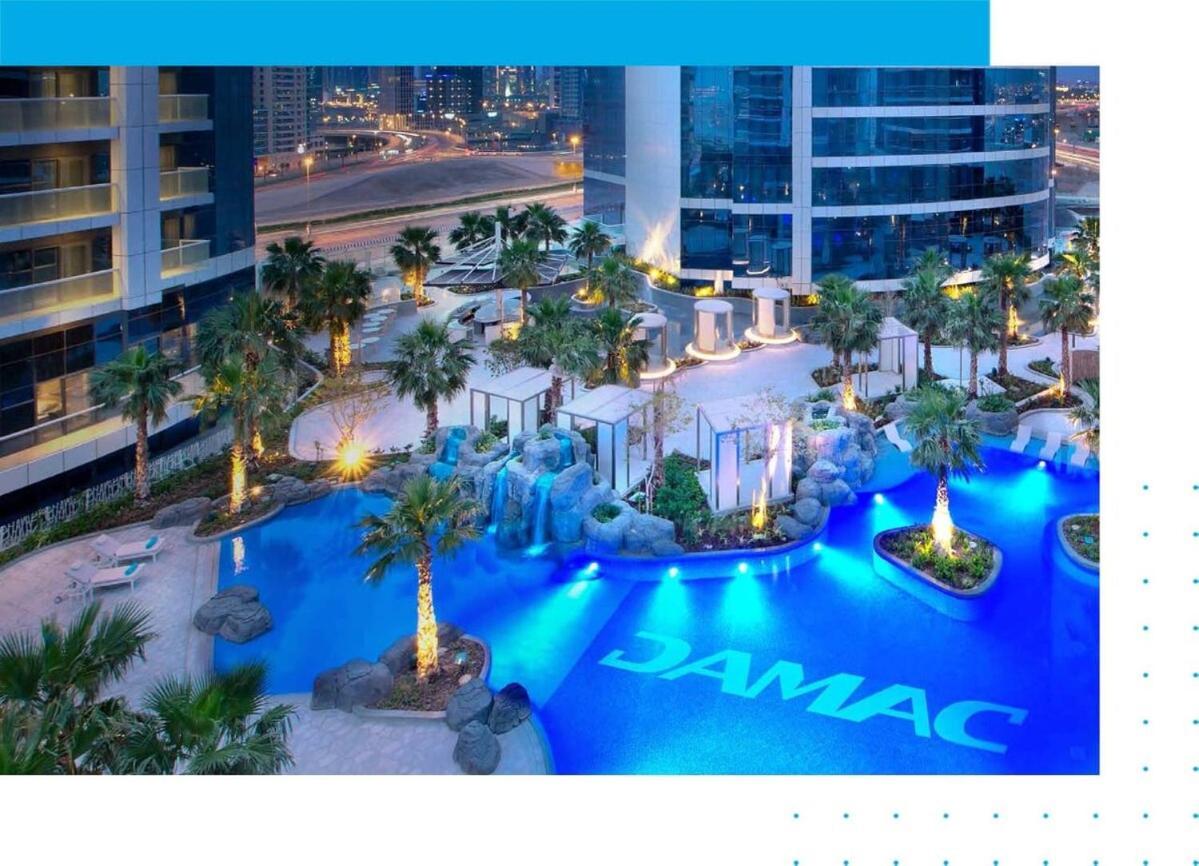 4905 Luxury View By Royal Sky Paramount Tower A Apartment