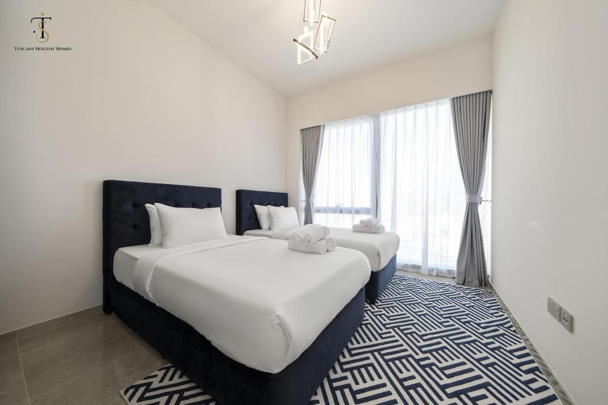 Secluded Fountain View 2br Grande - Downtown Apartment