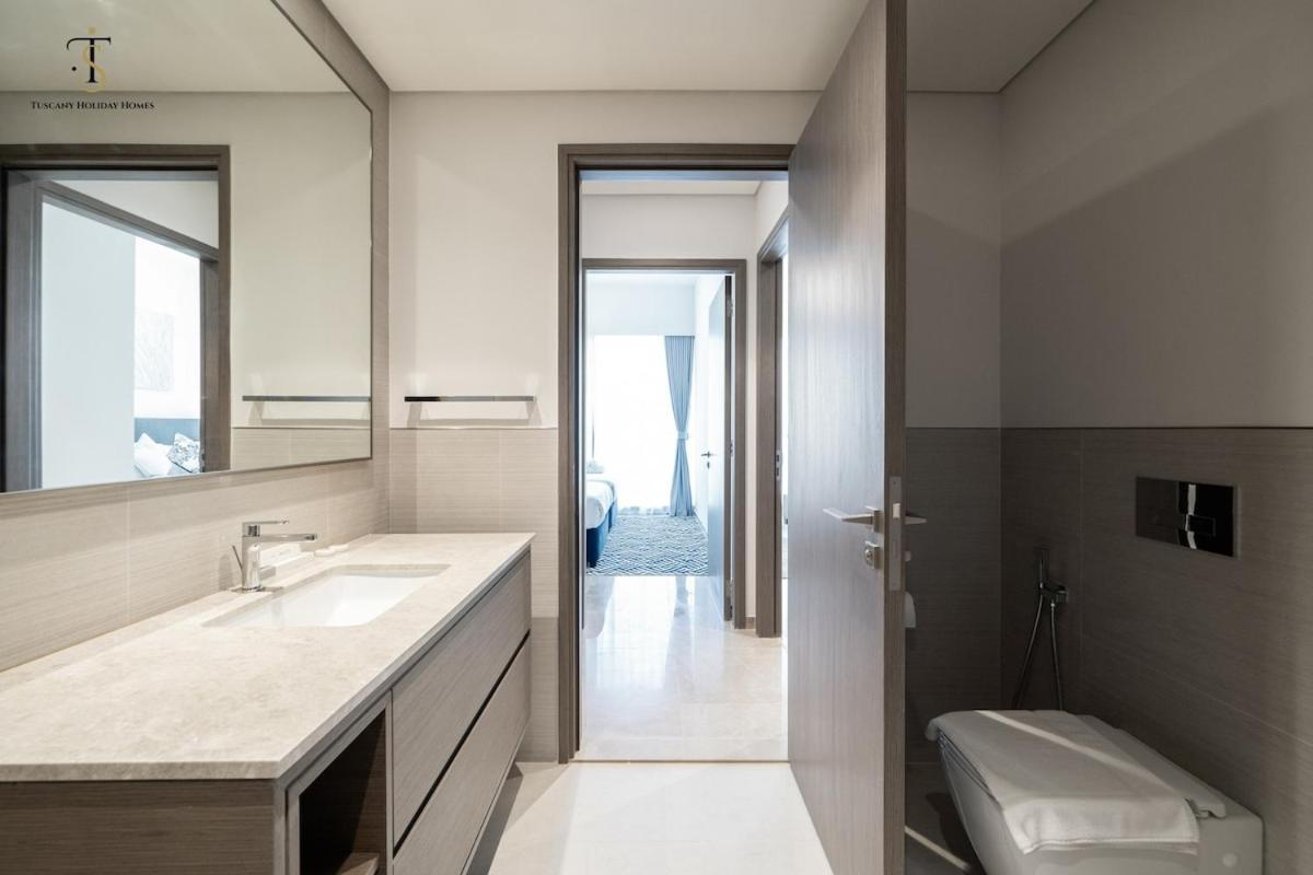 Secluded Fountain View 2br Grande - Downtown * Dubai