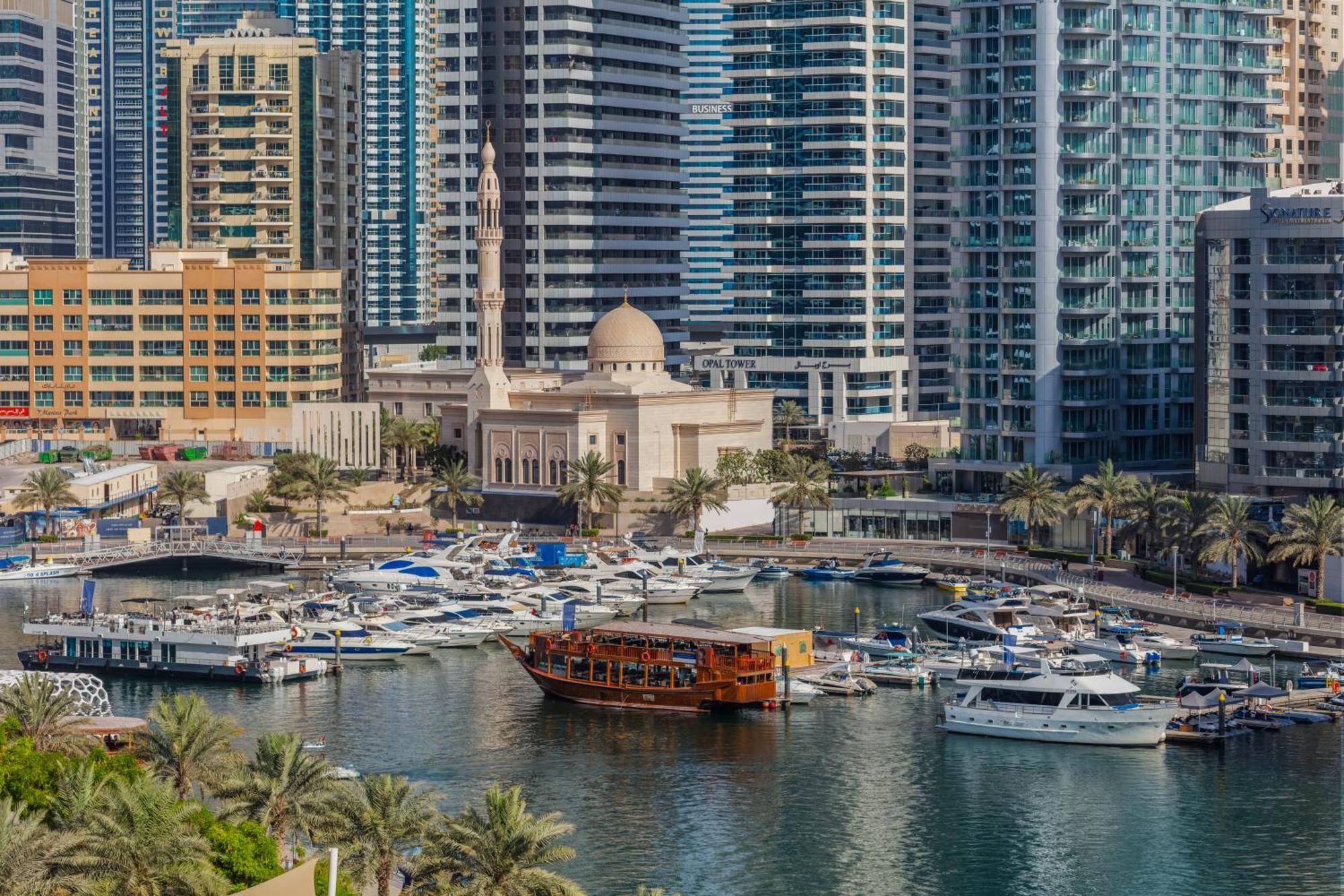 Luxury Marina View With Jacuzzi, Arcade & Balcony * Dubai