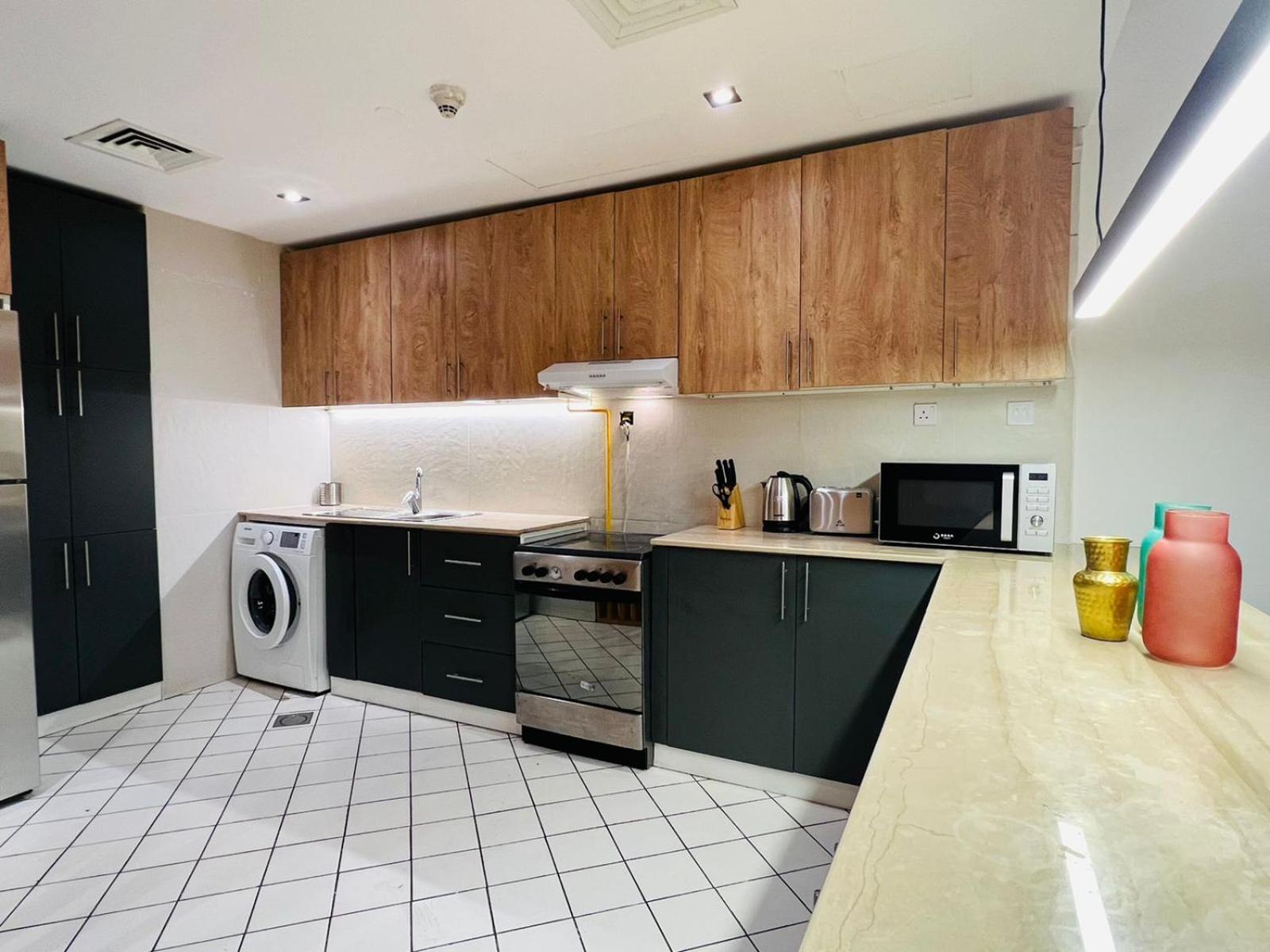 Private In 3 Bedroom Skynest Homes Marina Pinnacle * Dubai