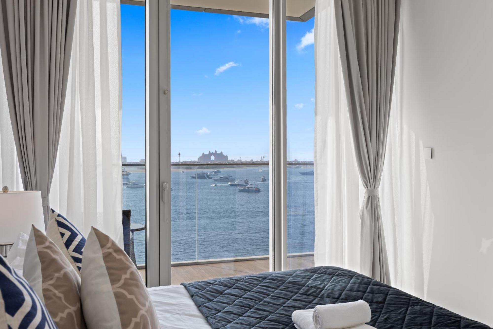 Your Luxury Beachfront Living * Dubai