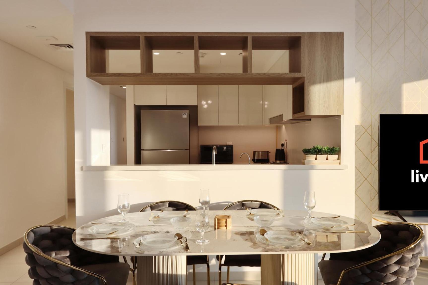 Apartment Luxury 3b And Maids Burj View, Steps To Mall