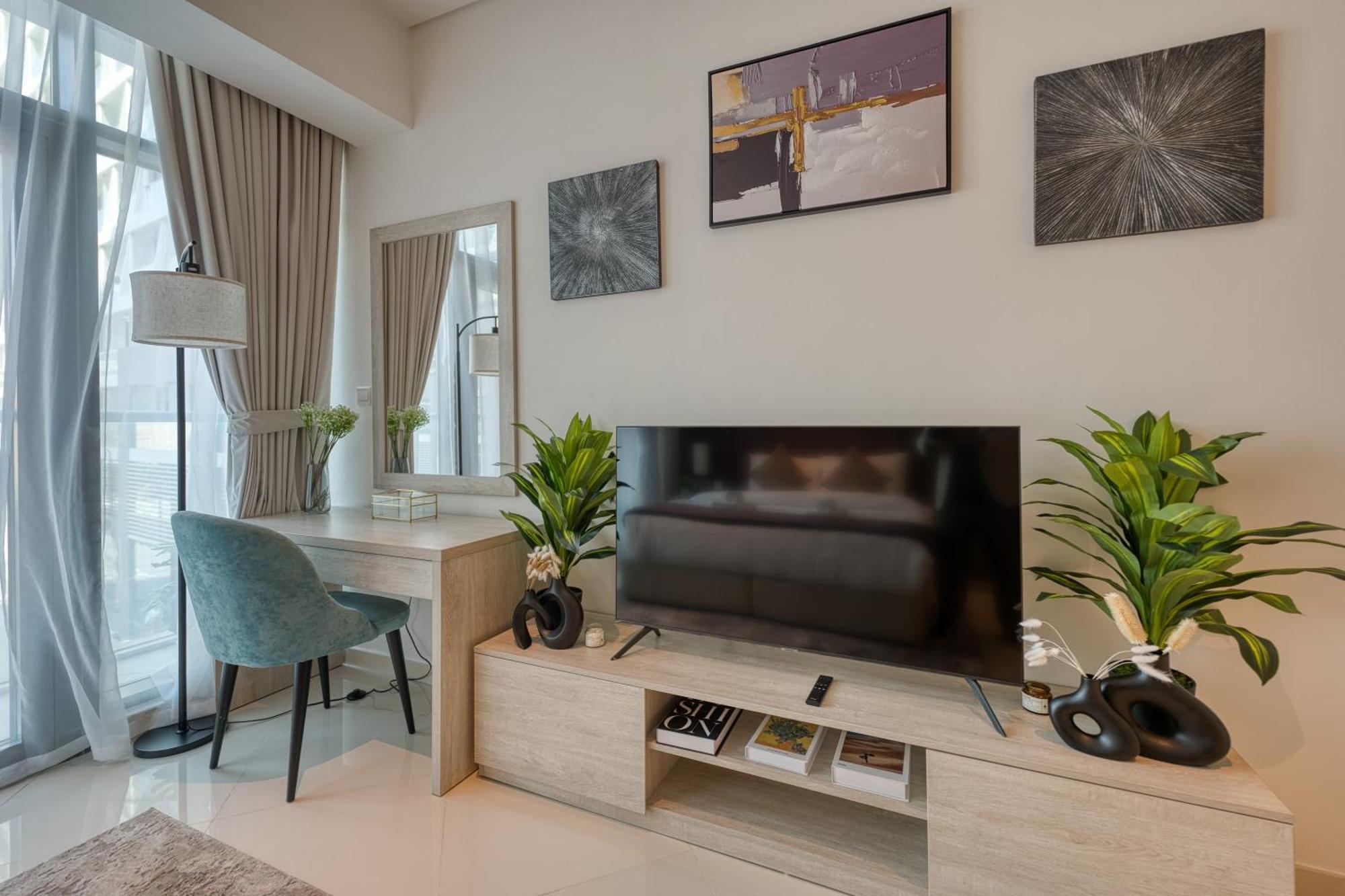 Beachfront Right By Nakheel Mall Apartment