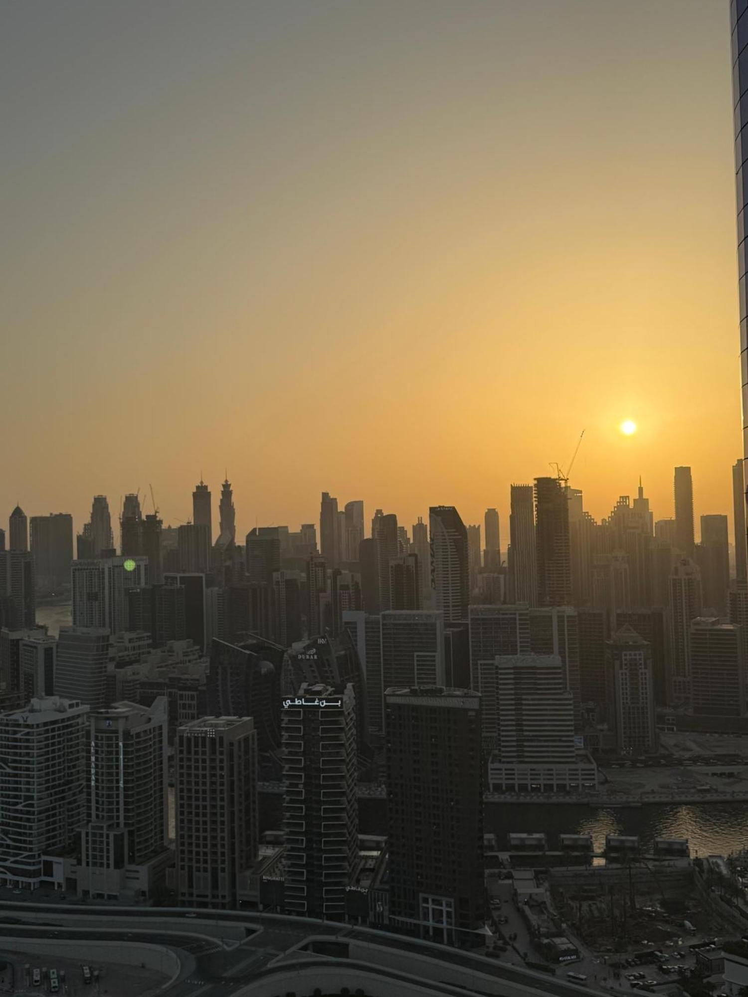 4905 Luxury View By Royal Sky Paramount Tower A Apartment Dubai