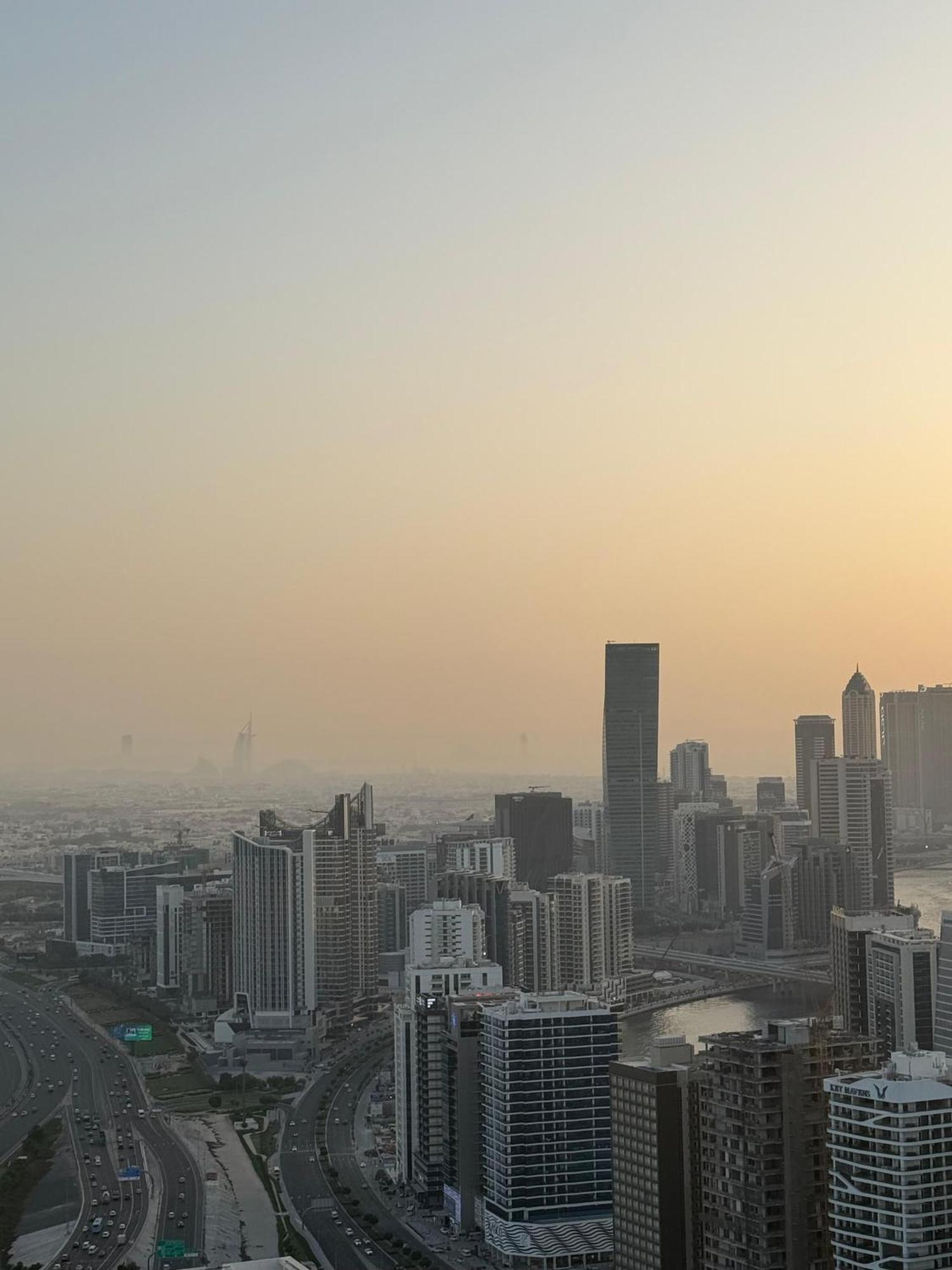 4905 Luxury View By Royal Sky Paramount Tower A