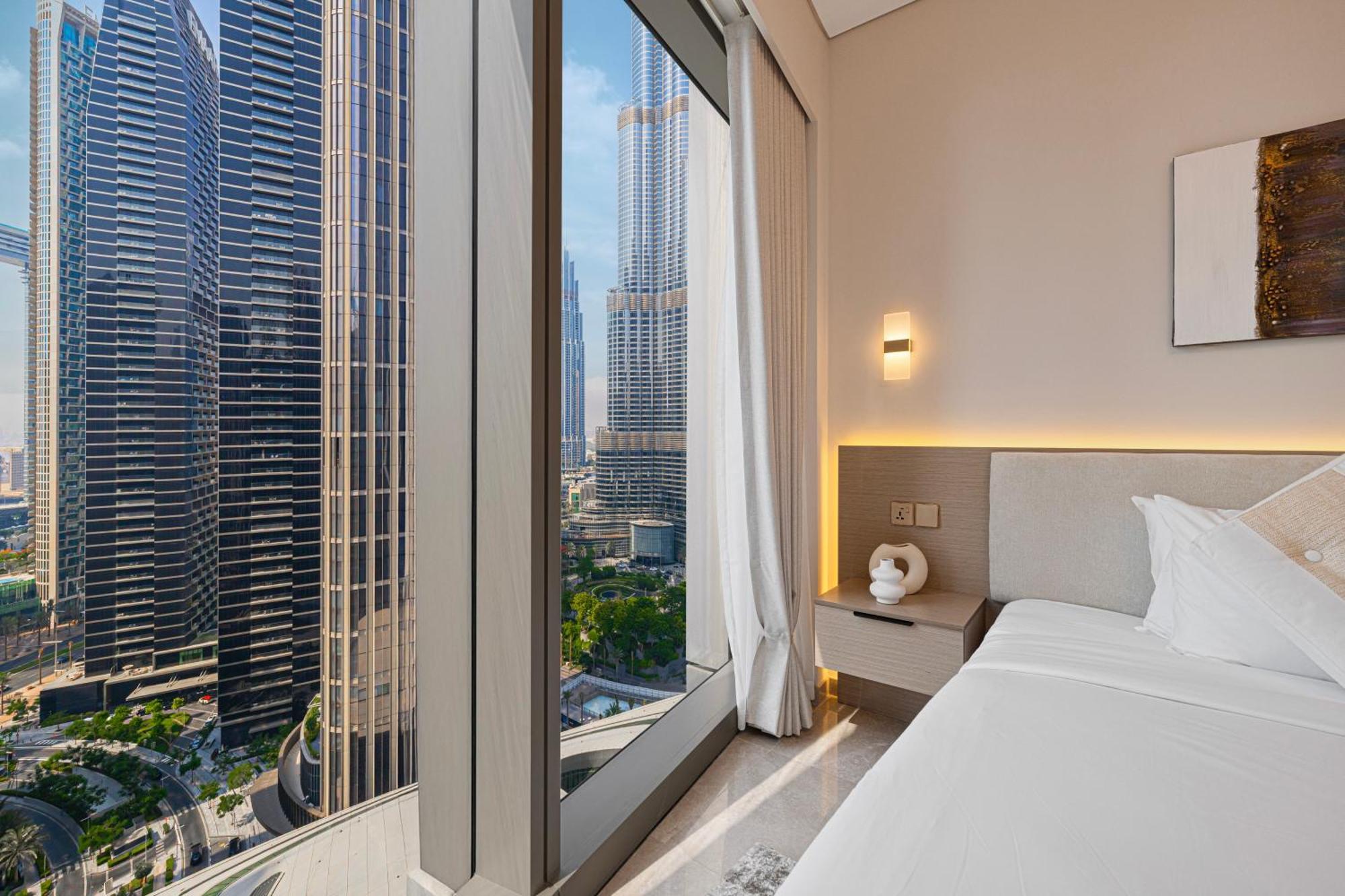 Burj View Luxury 2br In Downtown *