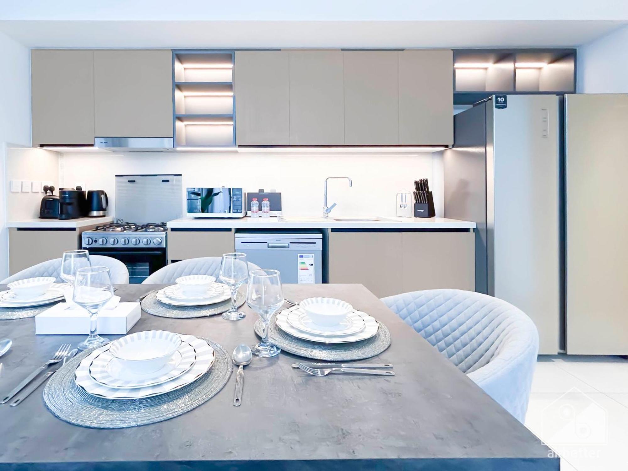 Luxurious 2br In Burj Crown With Burj Khalifa View Apartment