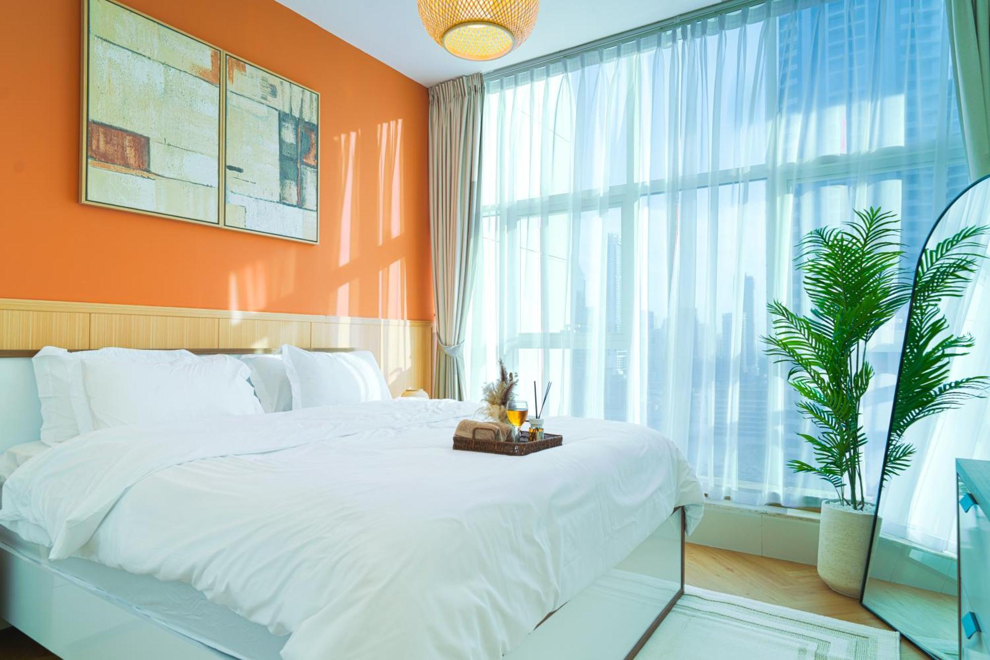 3Br Marina View Apartment In Jbr Close To Tram & Metro Dubai