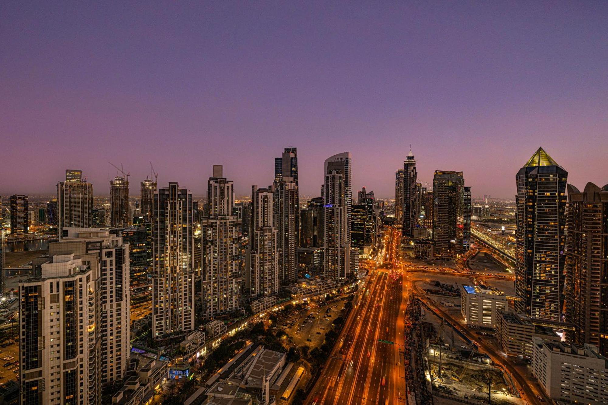 Apartment Luxe 2br With Burj Khalifa View & Infinity Pool *