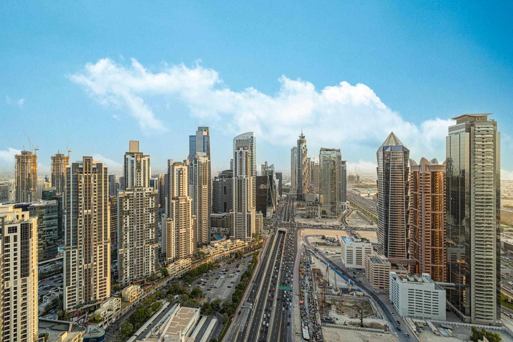 Luxe 2br With Burj Khalifa View & Infinity Pool Apartment