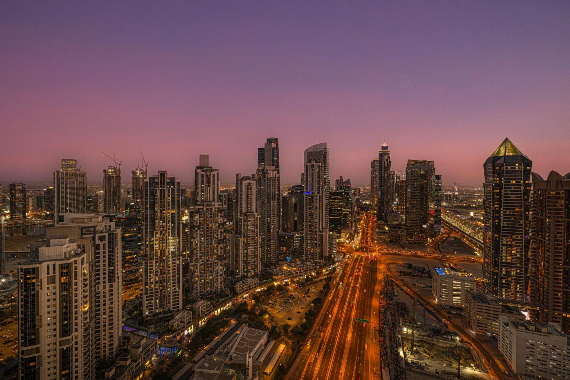 Apartment Luxe 2br With Burj Khalifa View & Infinity Pool