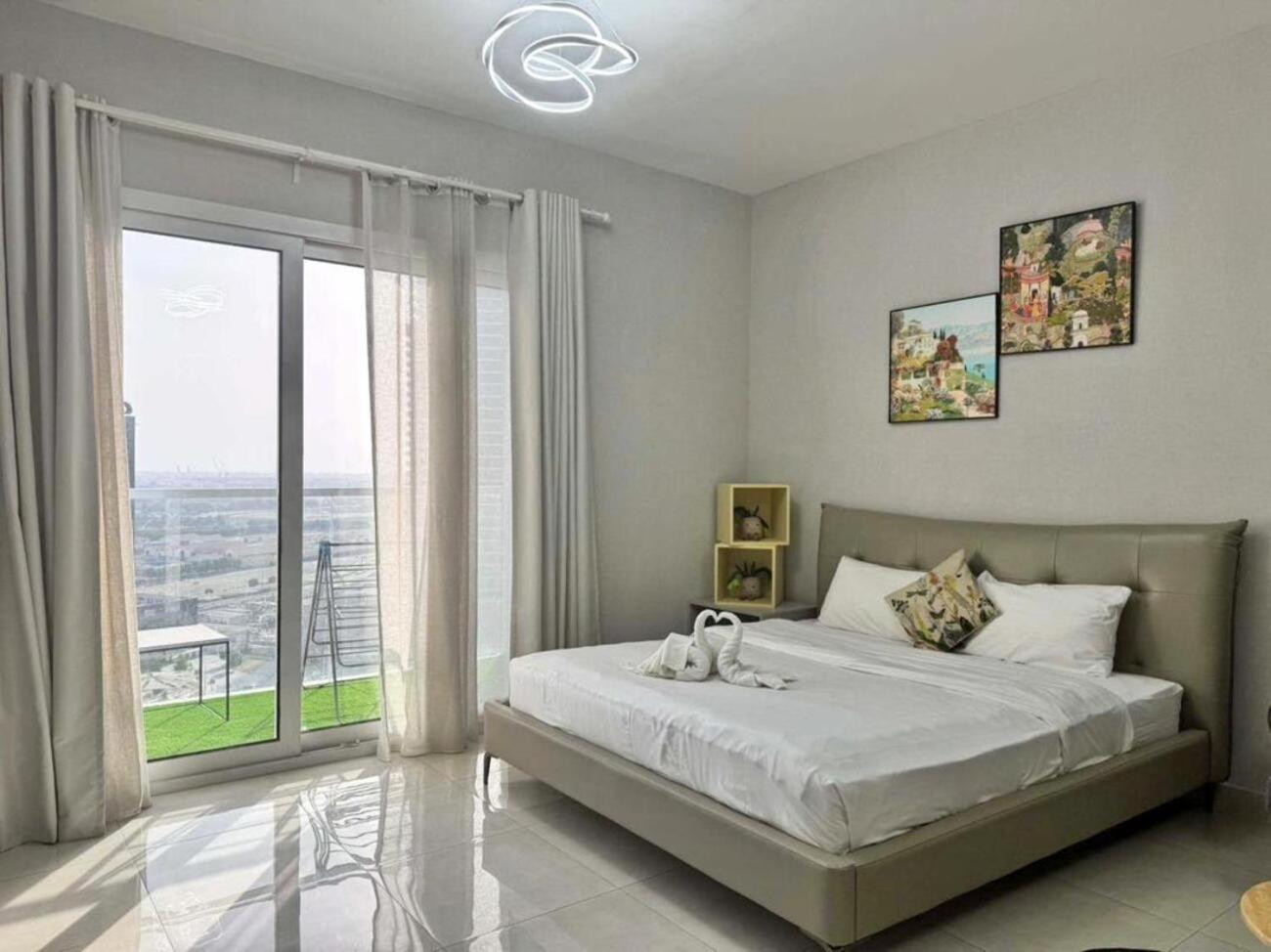 Caicai Homes Ag Tower-business Bay-dubai Apartment