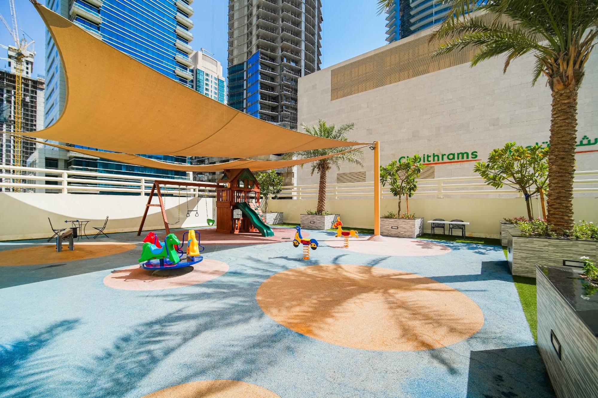 Apartment Walk To Jbr - Free Baby Gear - Marina View 2br With Terrace *