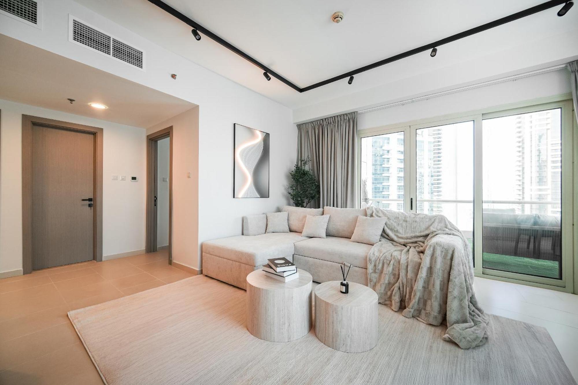 Apartment Walk To Jbr - Free Baby Gear - Marina View 2br With Terrace