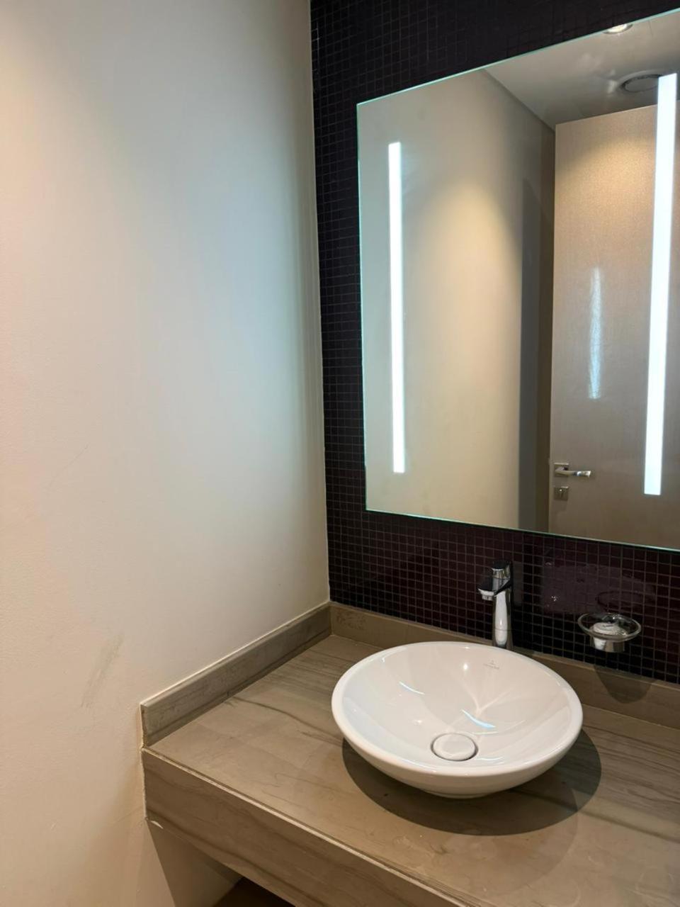 5903 Burj Khalifa View Royal Montania Homes Apartment *