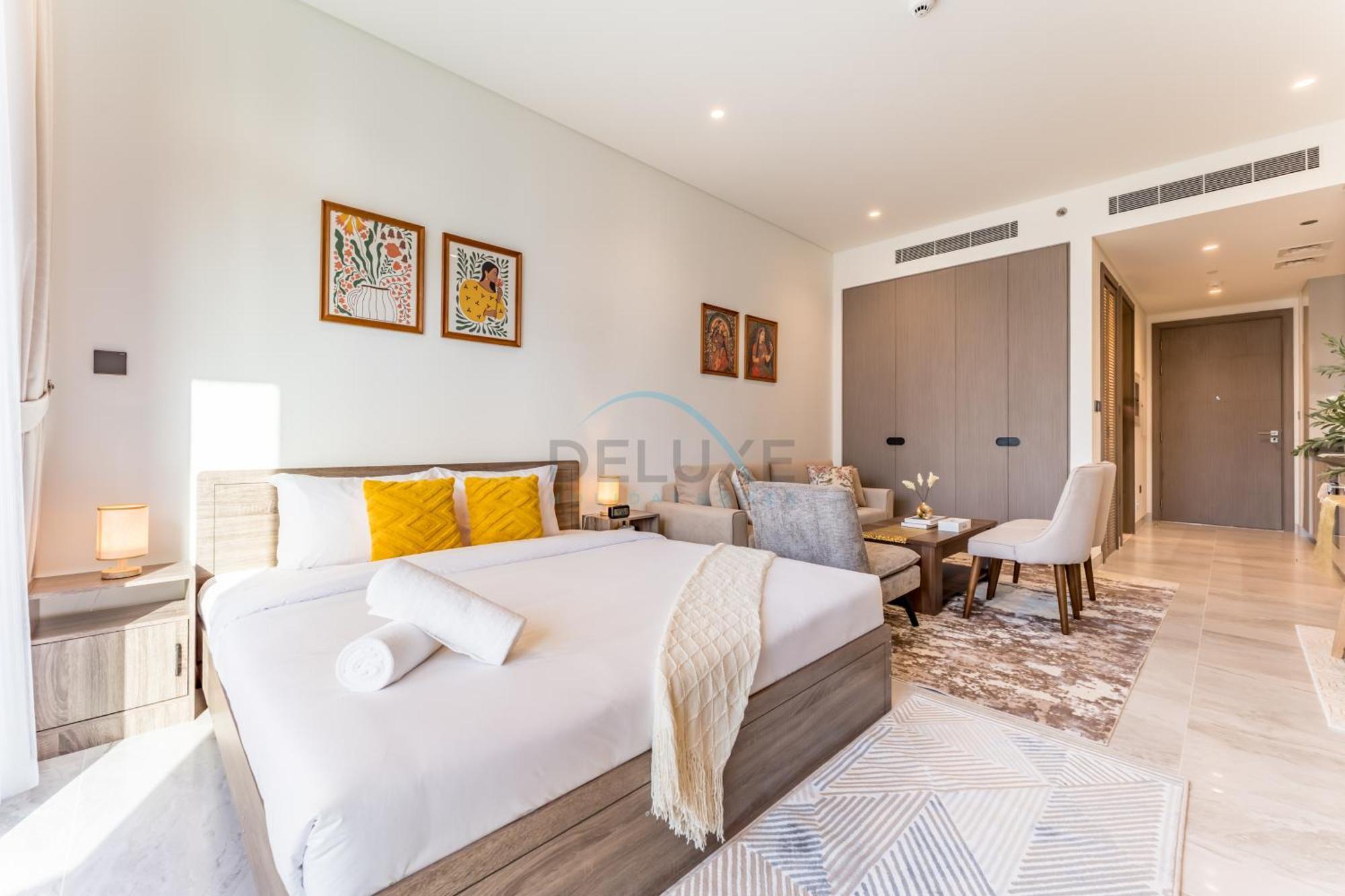 Luxury Steps From Canal And Minutes To Burj Khalifa, Peninsula Five Apartment Dubai