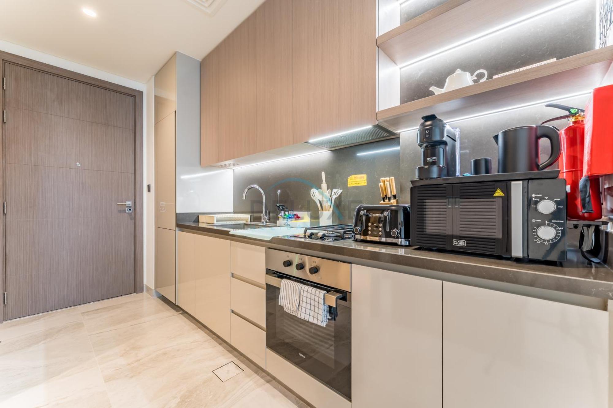 Apartment Luxury Steps From Canal And Minutes To Burj Khalifa, Peninsula Five *