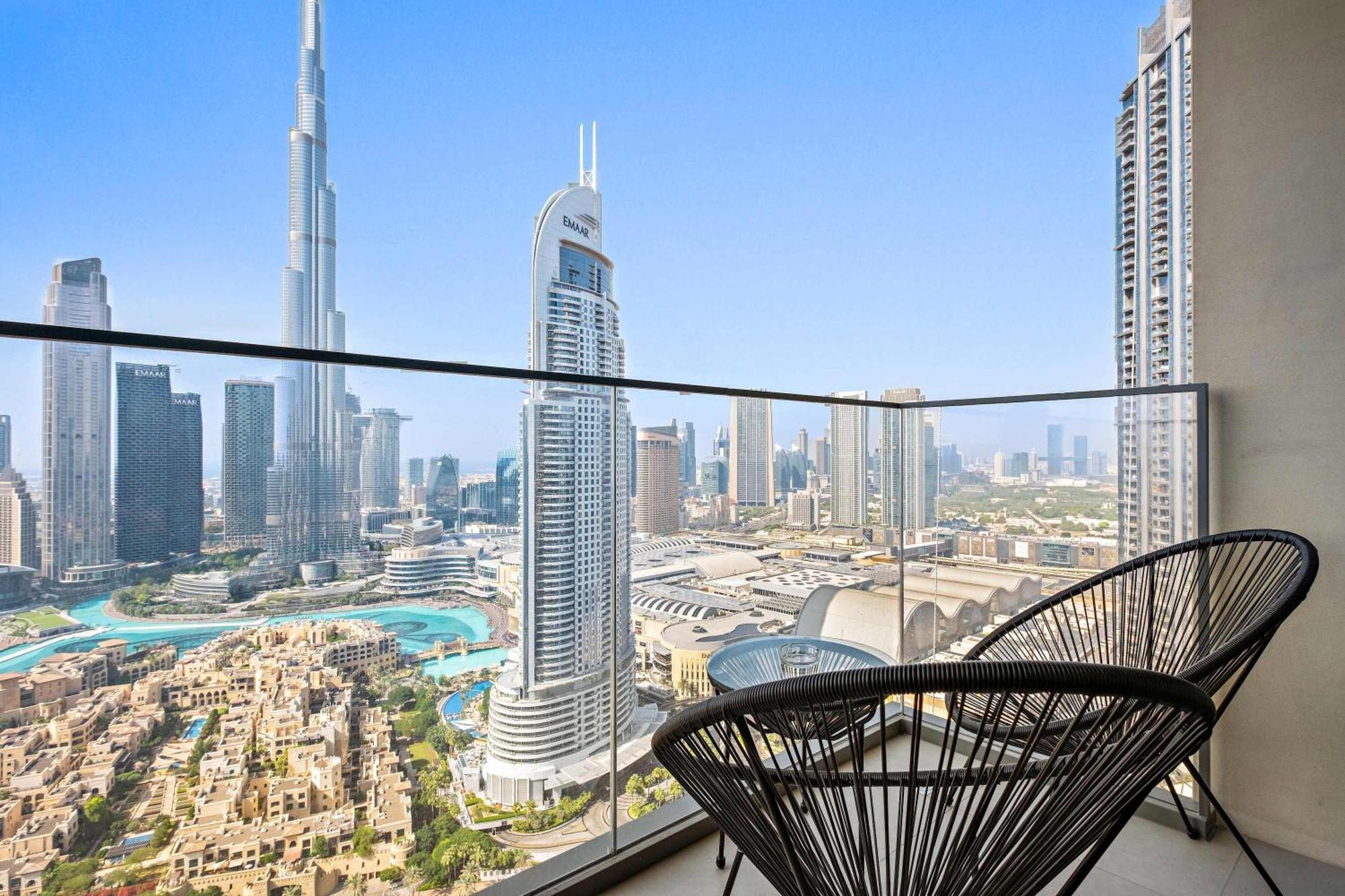 Silkhaus High Floor 2 Bdr Burj Khalifa View Apartment *