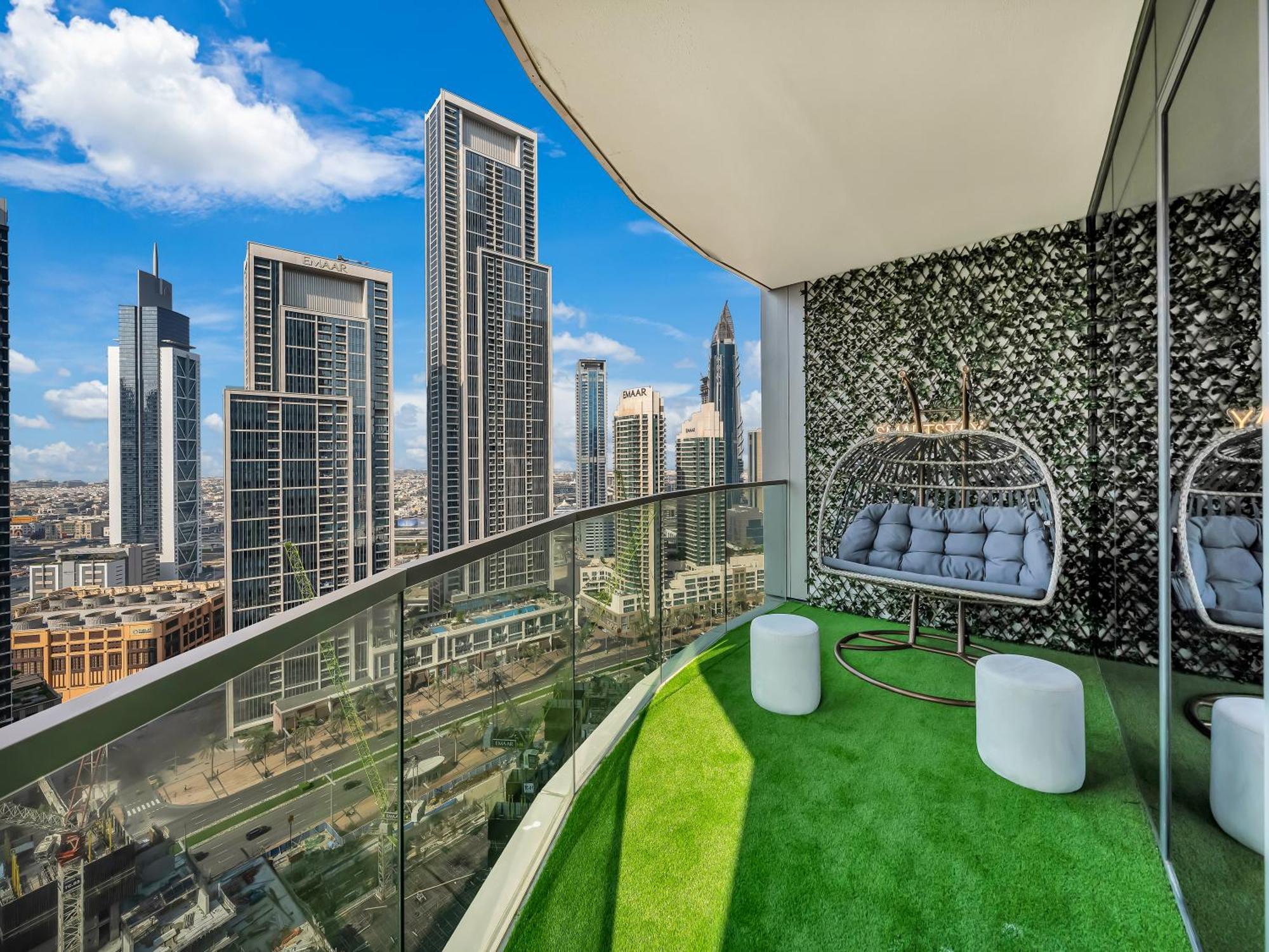Smartstay At Grande Signature - Downtown Views - Brand New Luxury Apartment Dubai
