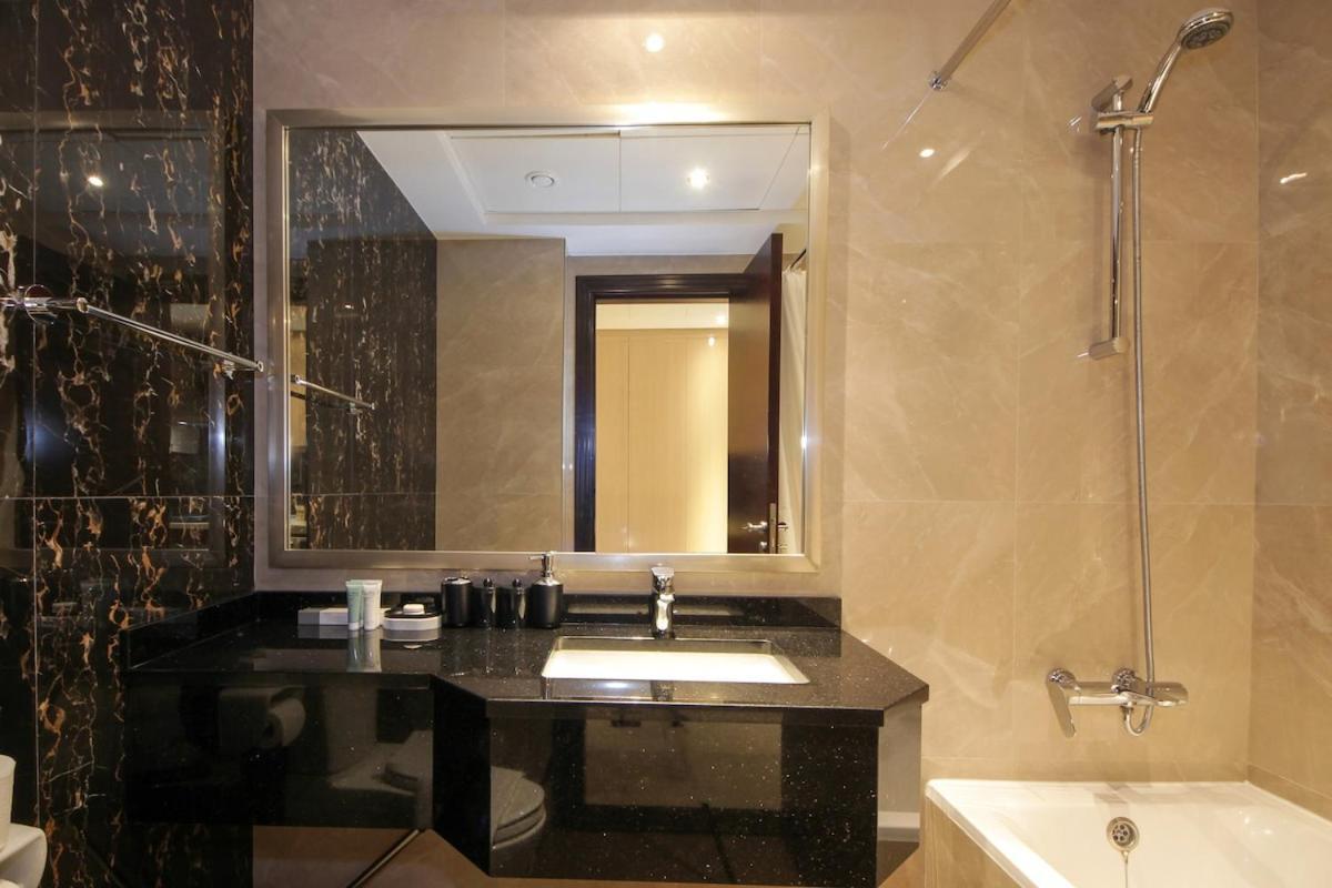 Cozy In Elite Downtown - High Flr * Dubai