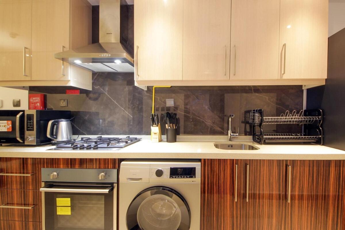 Cozy In Elite Downtown - High Flr Apartment *
