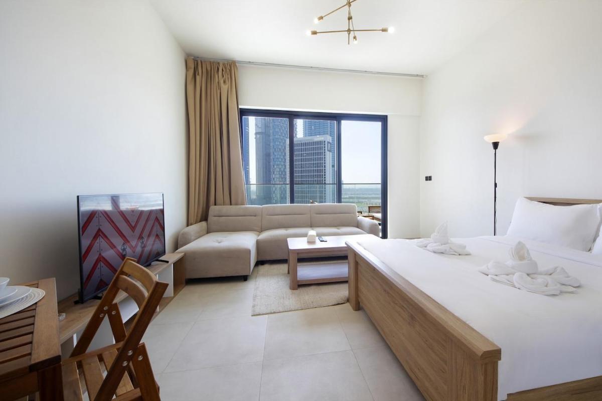 Modern In Business Bay Near Mall Apartment Dubai