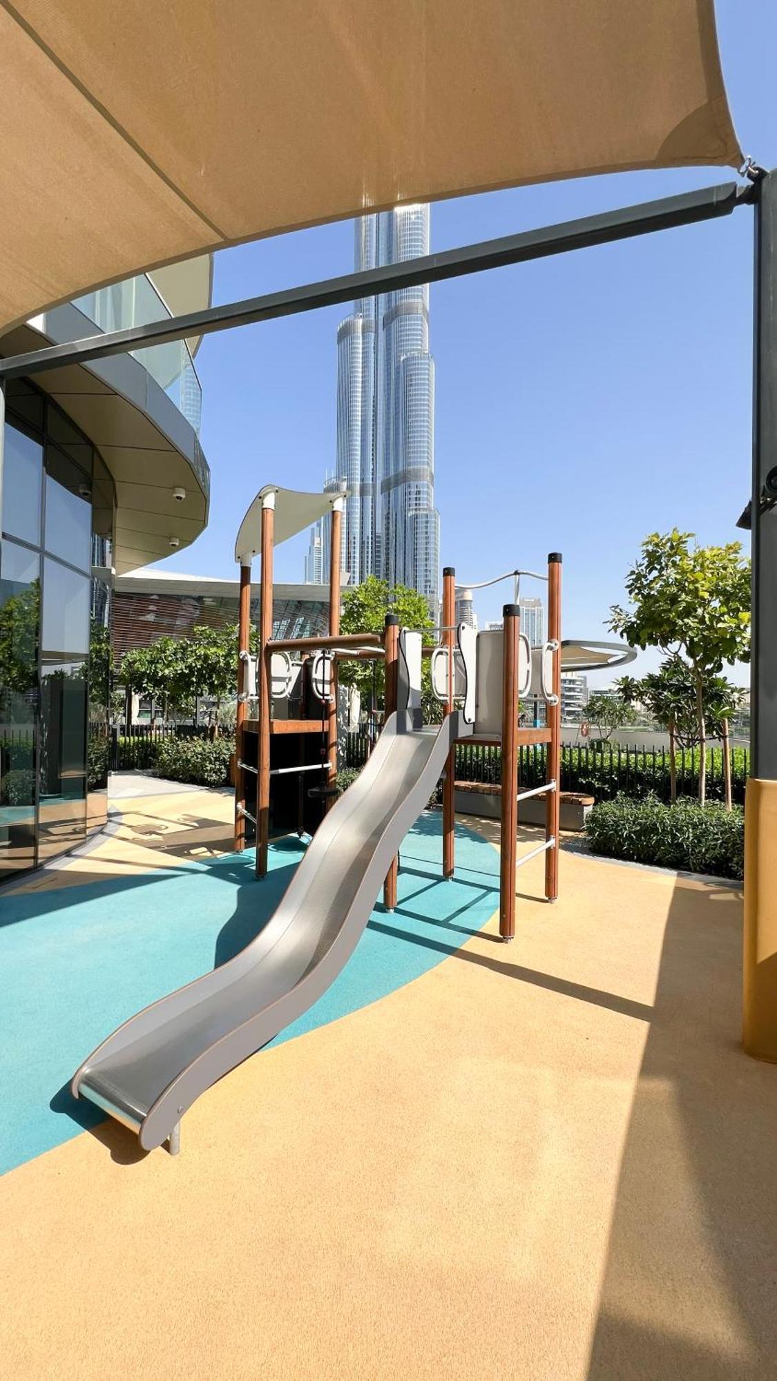 Apartment Upscale 2br With Burj Khalifa View - Next To Opera And Near Mall *
