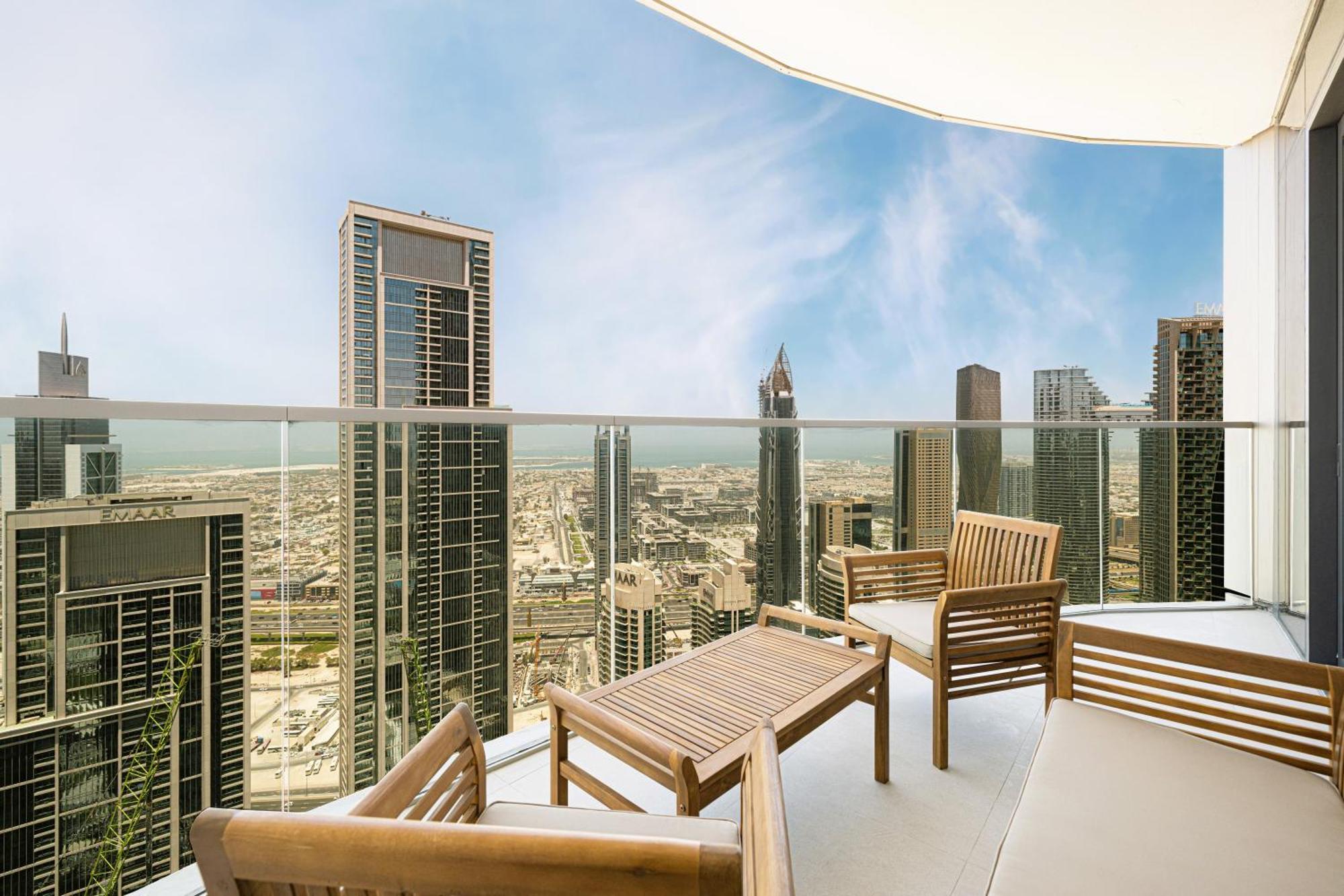 Upscale 2br With Burj Khalifa View - Next To Opera And Near Mall Apartment