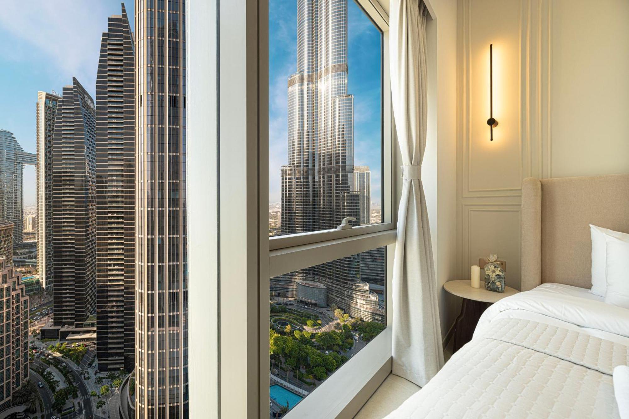 Apartment Upscale 2br With Burj Khalifa View - Next To Opera And Near Mall *