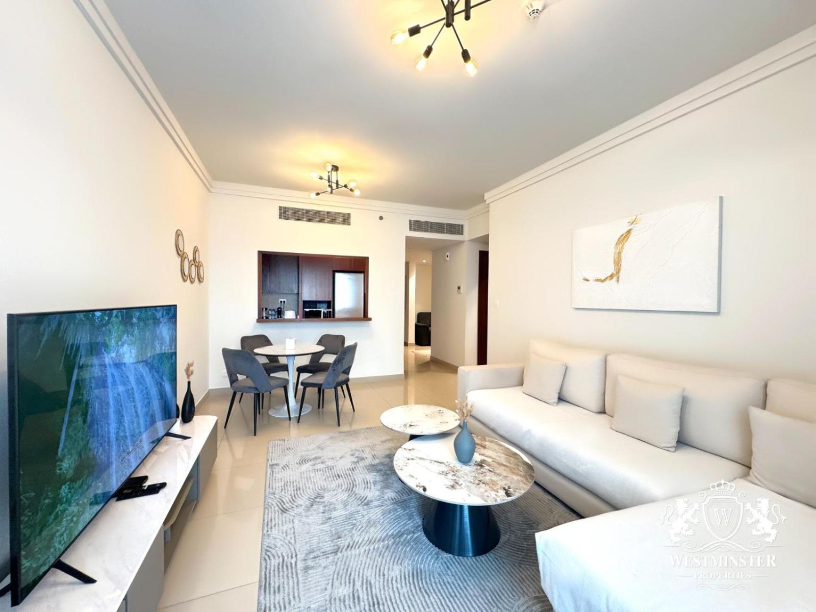 Westminster Boulevard Point Apartment