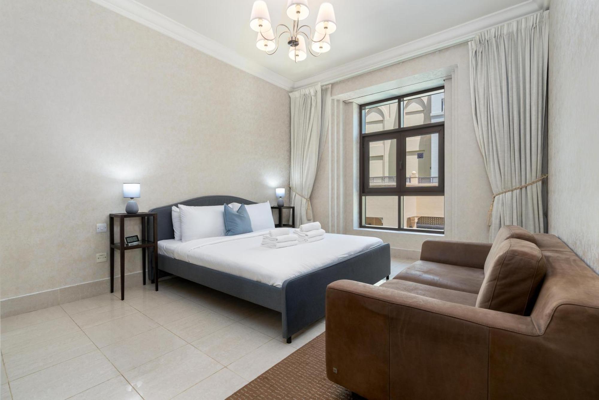 Apartment Lux I Souk Al Bahar I Burj Khalifa Views *