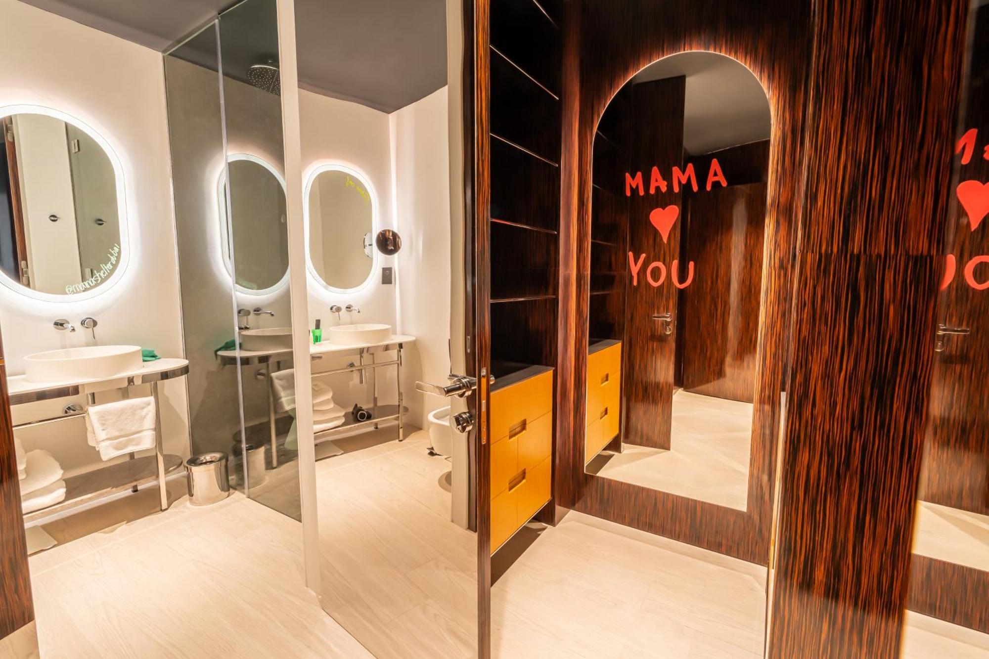 Hotel Mama Shelter 4*