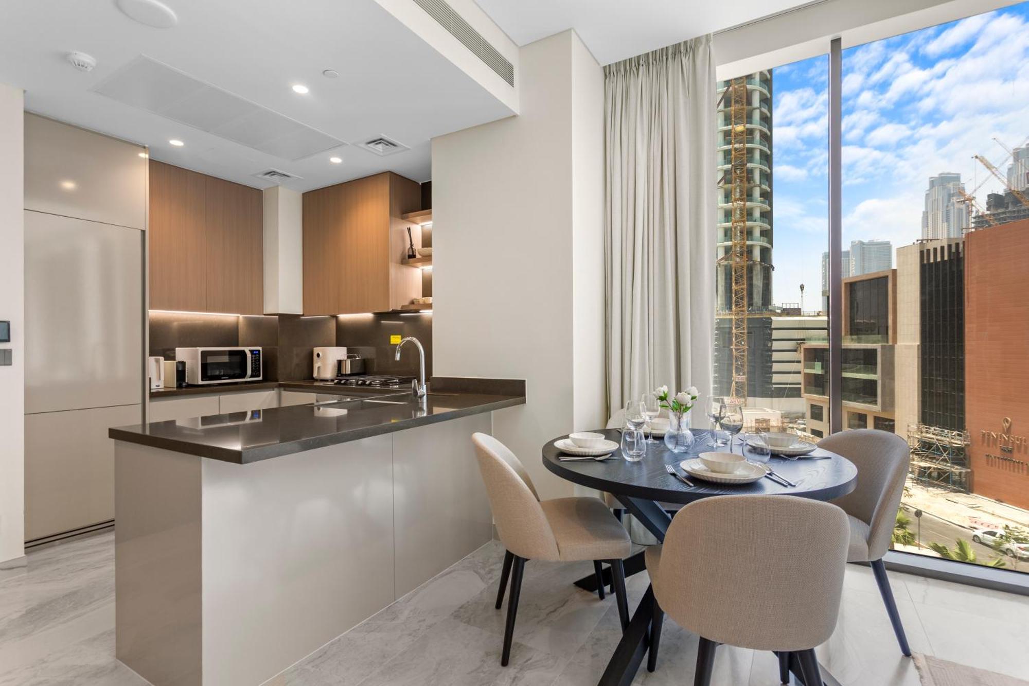Apartment Lavish 1-bedroom With Burj Khalifa View In Peninsula *