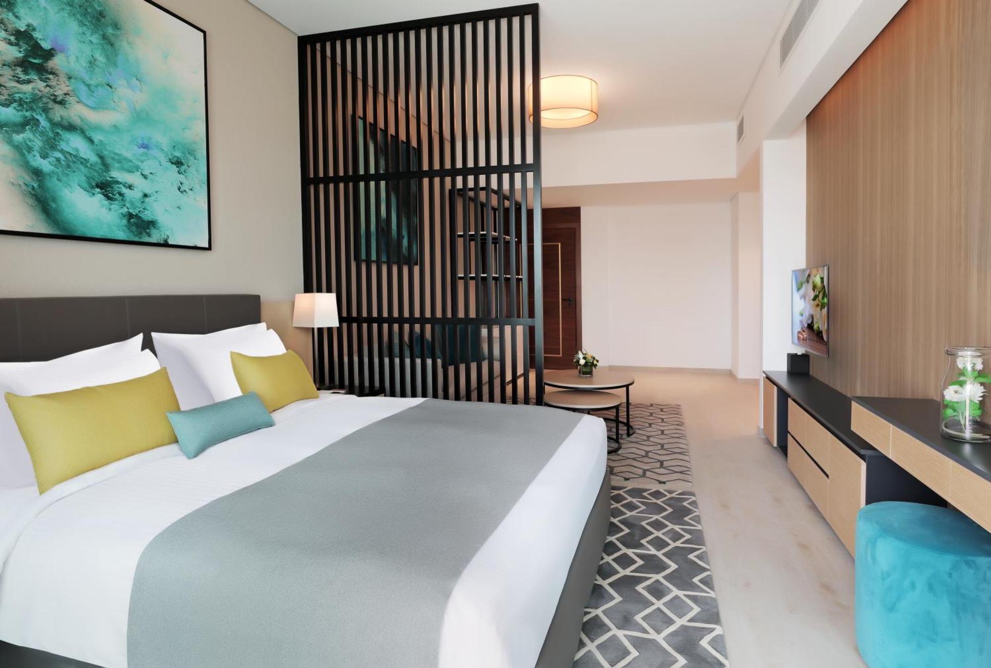 Millennium Executive Mont Rose Aparthotel Dubai