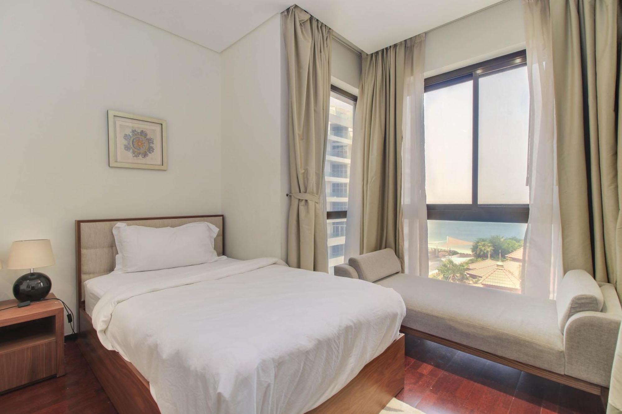 Luxe Getaways Royal Amwaj Palm Jumeirah