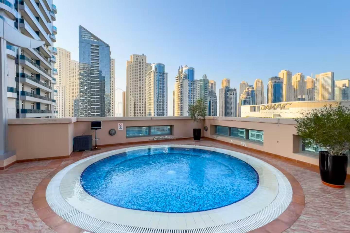 Luxury 1 Bedroom Full Marina View, Sleeps 5, 1 Min To Metro Dubai