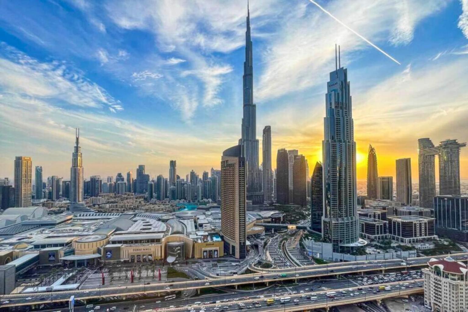 Spectacular Burj Khalifa View 2 Min To Mall * Dubai