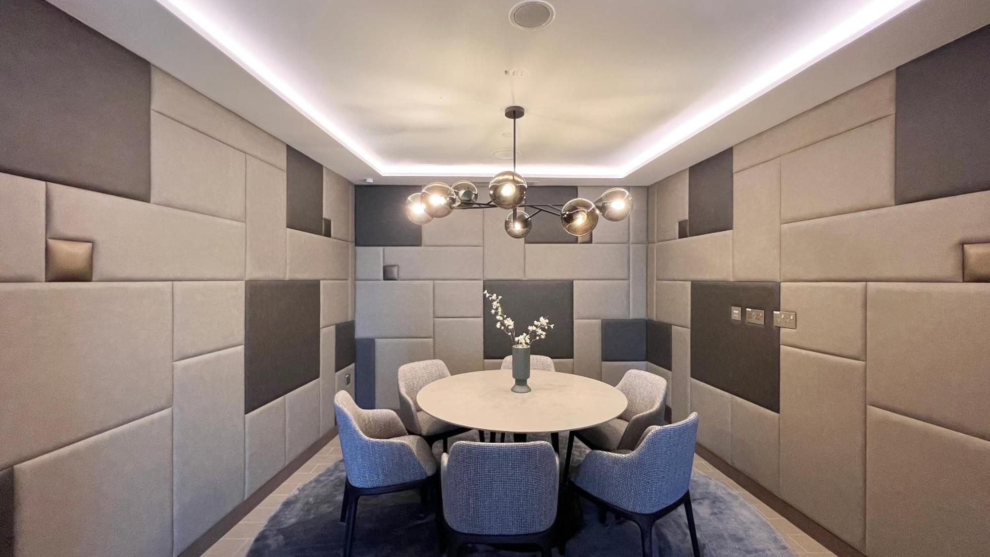 52nd Floor Unique 1 Bedroom *