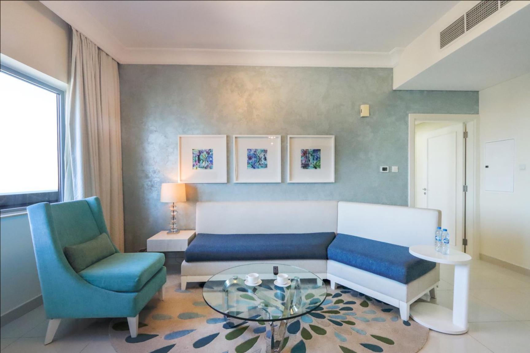 2br In Downtown, Next To Mall Dubai