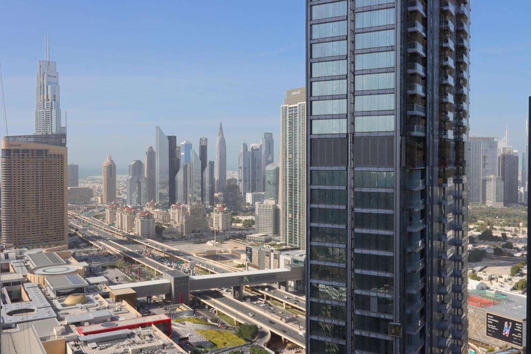 2br In Downtown, Next To Mall Apartment Dubai