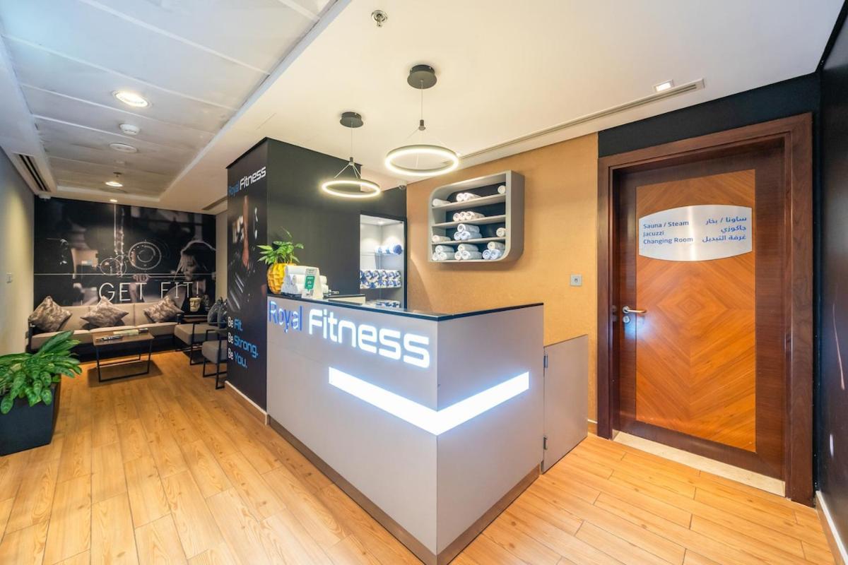 Modern 1br Canal & Burj View & Pool & Gym Access Apartment