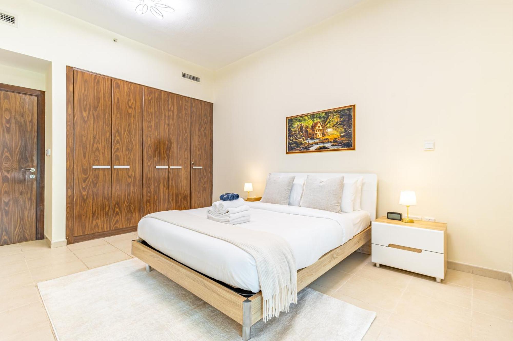 Executive 2br, Upgraded, Burj Khalifa View Apartment