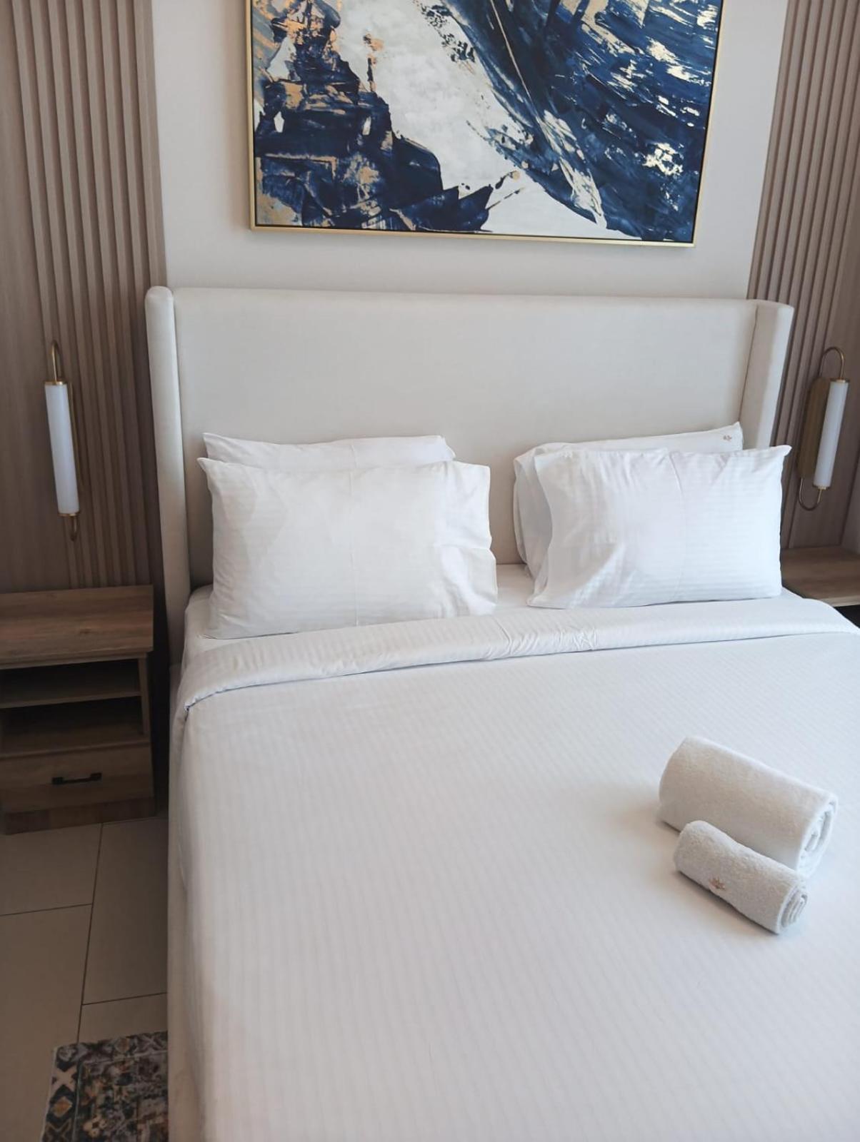 By Latinem Luxury 1br Cvr A2910 Near Burj Khalifa Dubai