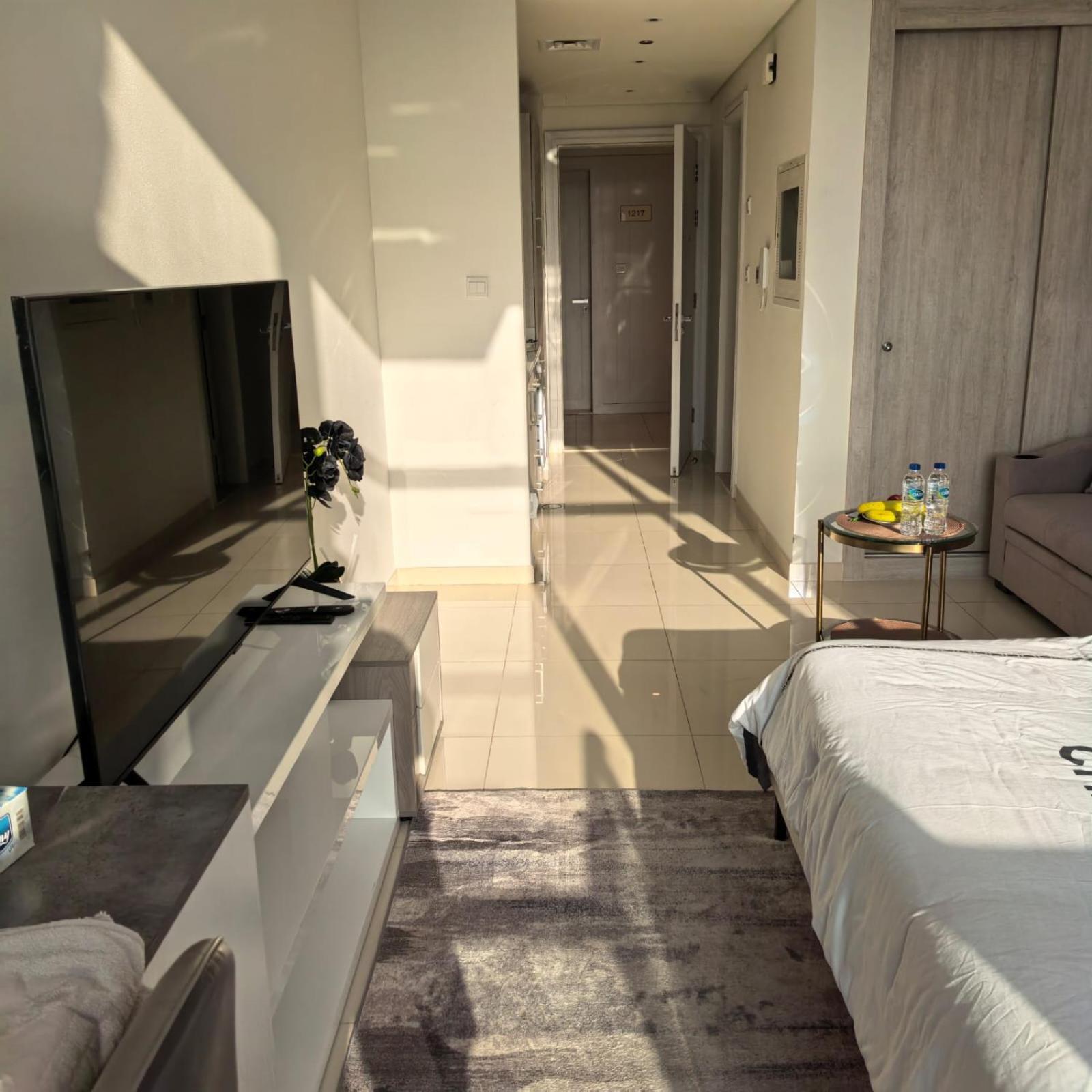 Apartment Seven Palm West *